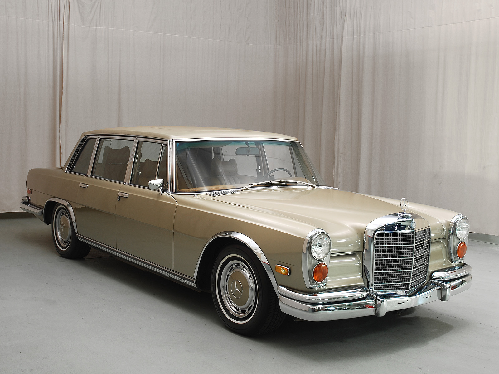 1972 Mercedes-Benz 600 Base | Hagerty Valuation Tools®